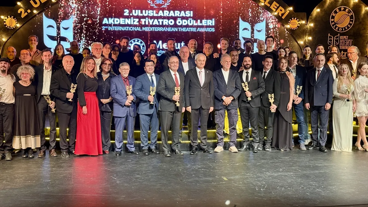 2. Uluslararası Akdeniz Tiyatro Ödülleri sahiplerini buldu 2. Uluslararası Akdeniz Tiyatro Ödülleri sahiplerini buldu