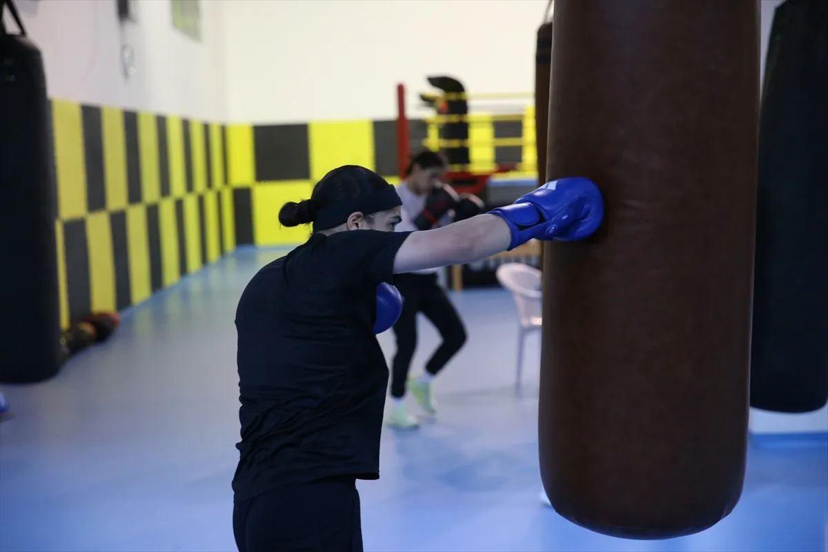 23 Yaş Altı Kadın Boks Milli Takımı’nın Kastamonu kampına bir hafta ara verildi 23 Yaş Altı Kadın Boks Milli Takımı’nın Kastamonu kampına bir hafta ara verildi