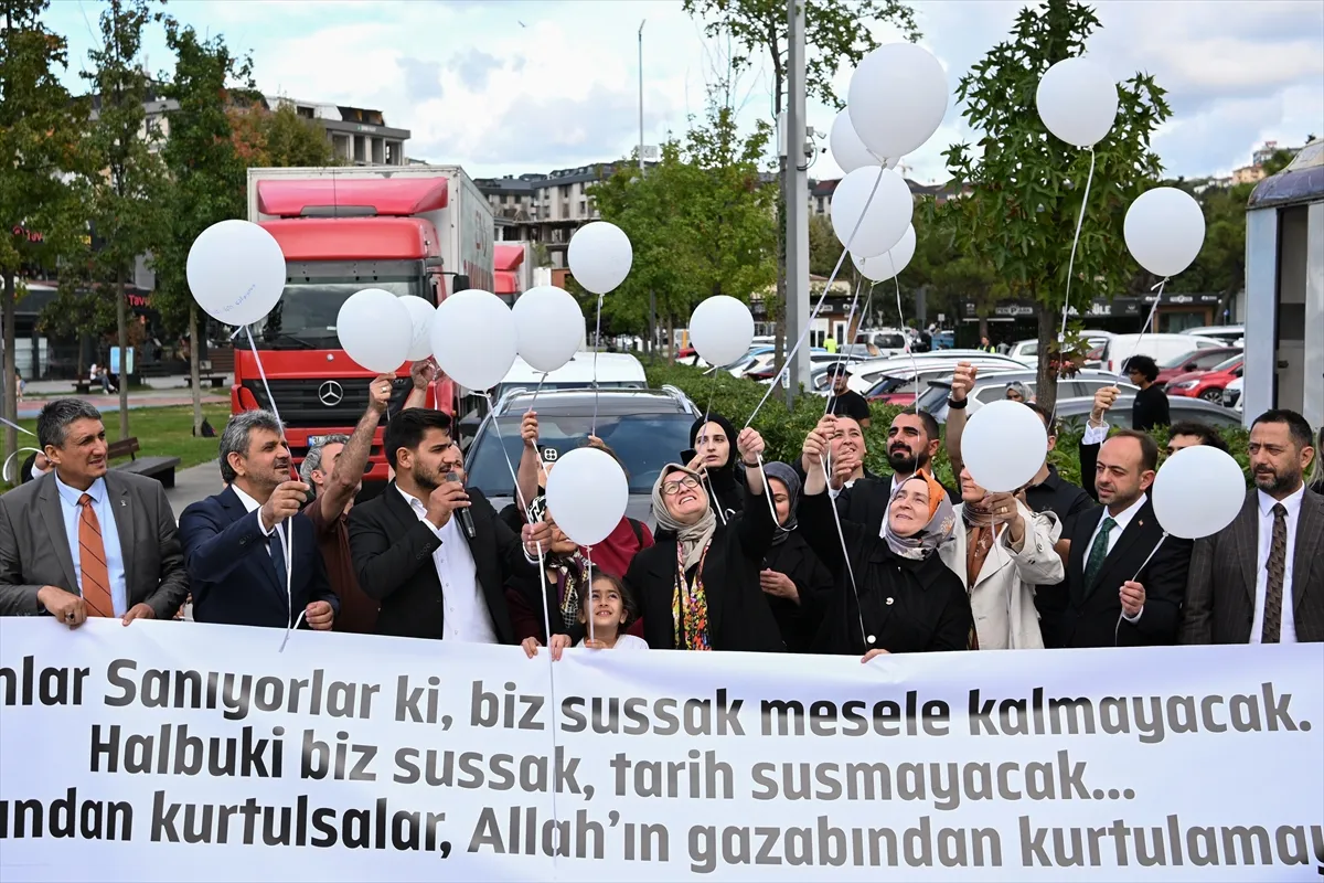 AK Parti Genel Başkan Yardımcısı Uygur, Pendik’te Filistin için balon uçurma etkinliğine katıldı