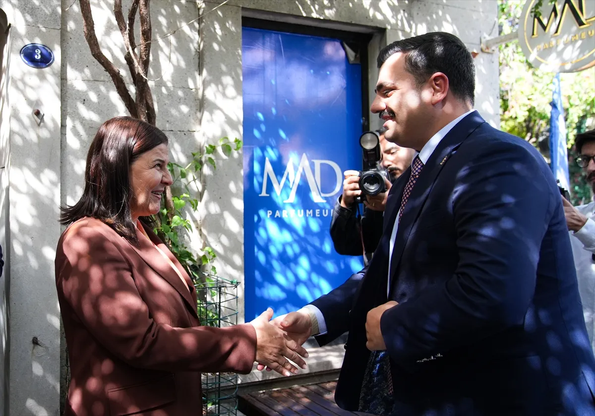 AK Parti Genel Sekreteri İnan, Foça Belediye Başkanı Fıçı’yı ziyaret etti AK Parti Genel Sekreteri İnan, Foça Belediye Başkanı Fıçı’yı ziyaret etti