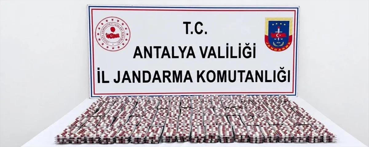 Antalya’da uyuşturucu operasyonunda bir şüpheli tutuklandı Antalya’da uyuşturucu operasyonunda bir şüpheli tutuklandı