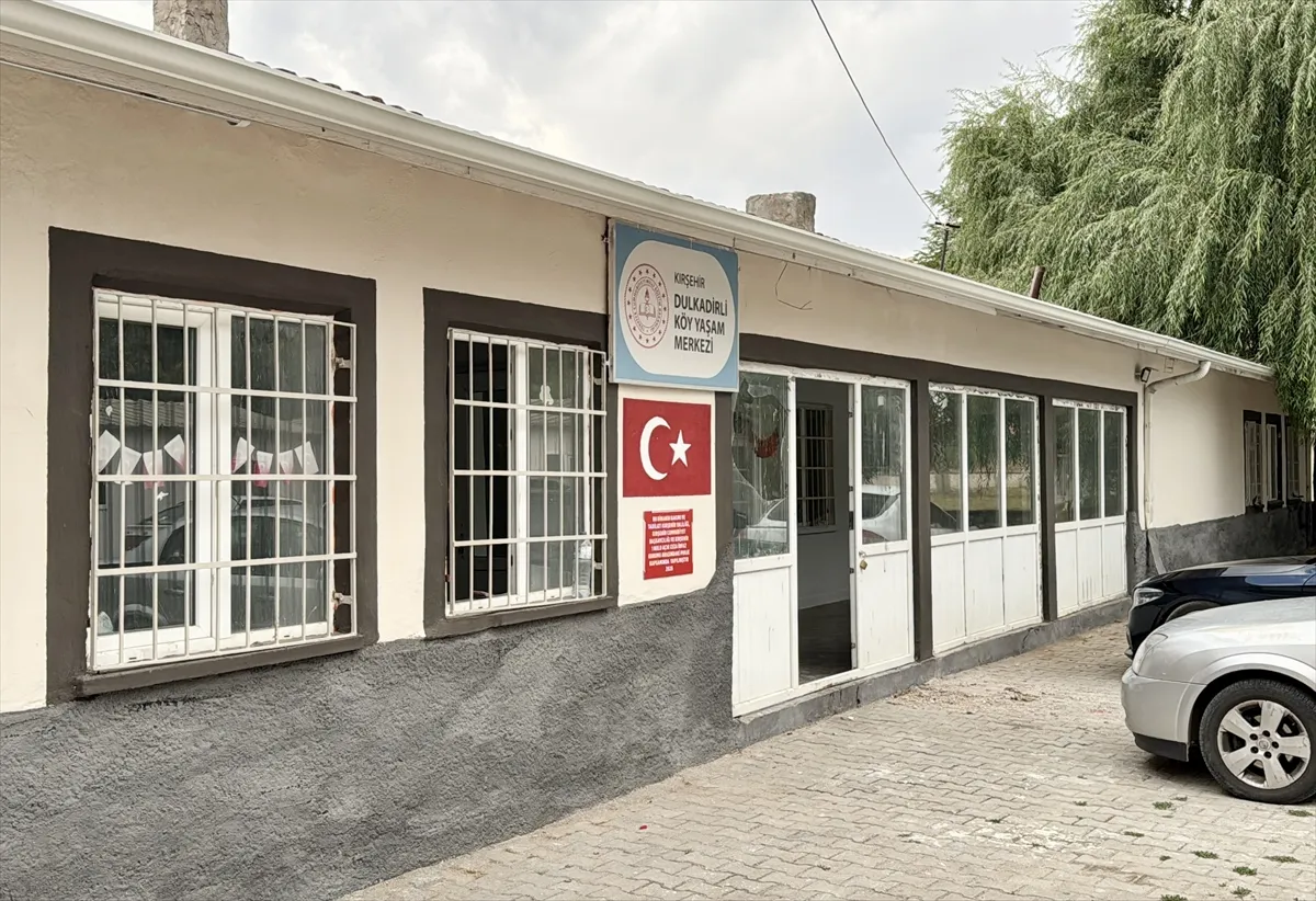 Atıl binalar onarılarak köy yaşam merkezlerine dönüştürüldü