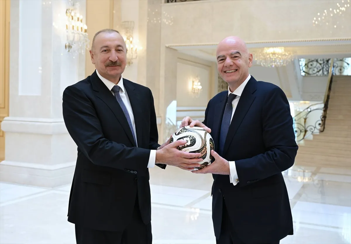 Azerbaycan Cumhurbaşkanı Aliyev, FIFA Başkanı Infantino’yu kabul etti Azerbaycan Cumhurbaşkanı Aliyev, FIFA Başkanı Infantino’yu kabul etti