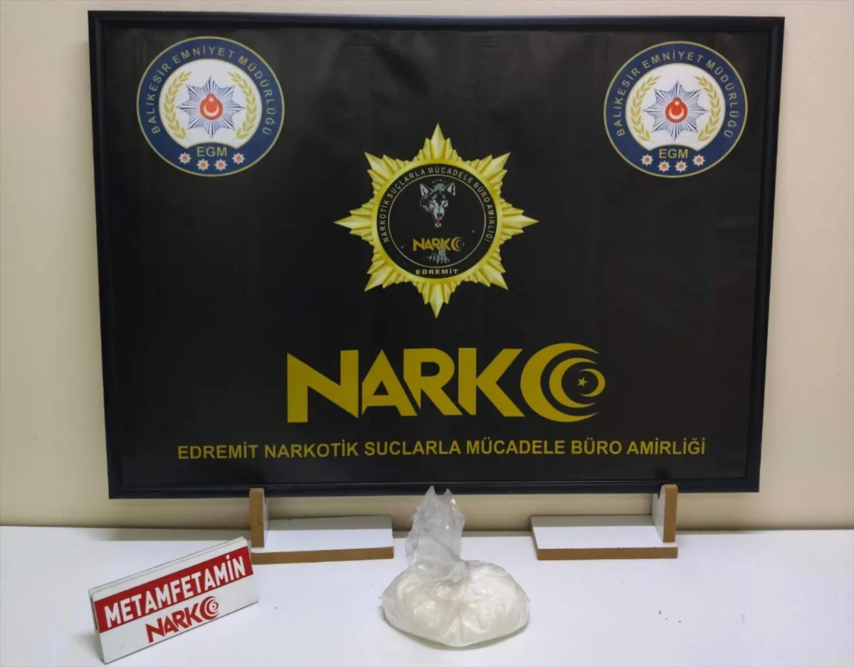 Balıkesir’de uyuşturucu operasyonunda yakalanan 3 şüpheli tutuklandı