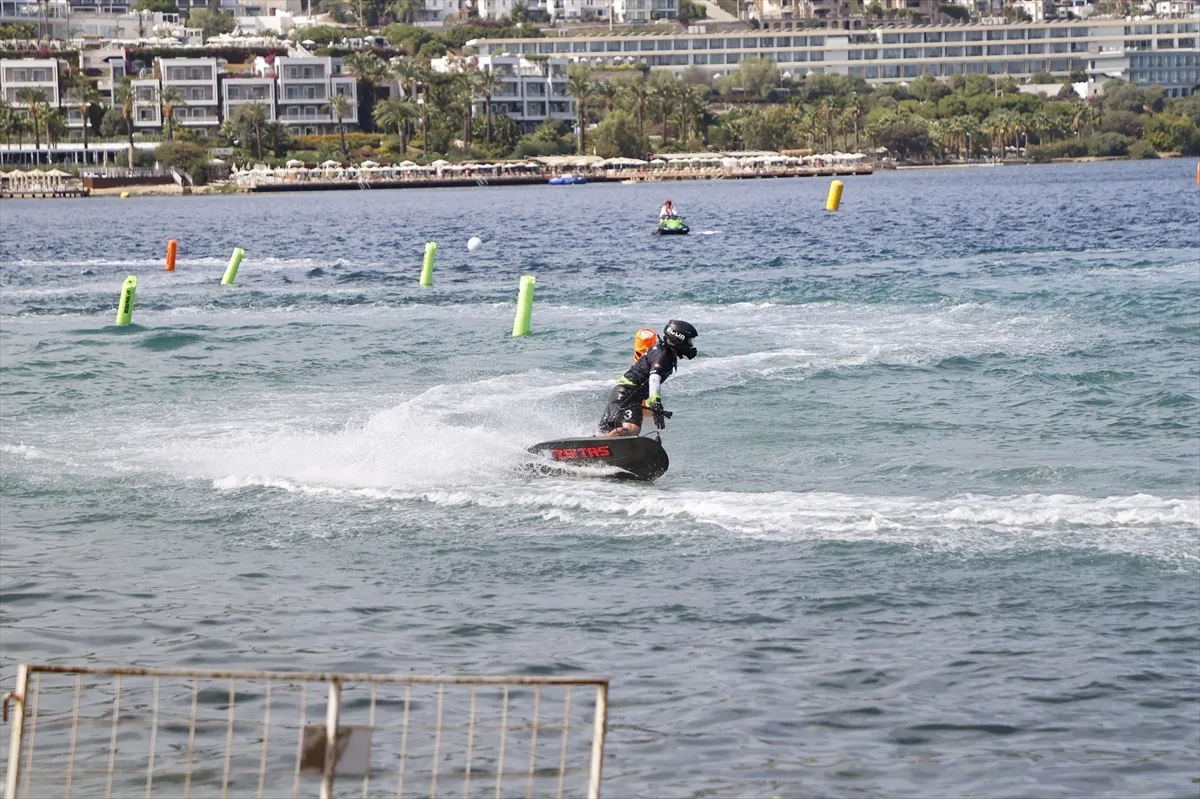 Bodrum’da Türkiye Su Jeti ve MotoSurf Şampiyonası düzenlendi Bodrum’da Türkiye Su Jeti ve MotoSurf Şampiyonası düzenlendi