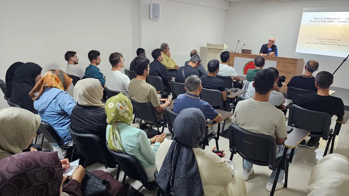 Çorum’da kurulan Filistin Atölyesi’nde Gazze’de yaşananlar gündemde tutuluyor Çorum’da kurulan Filistin Atölyesi’nde Gazze’de yaşananlar gündemde tutuluyor