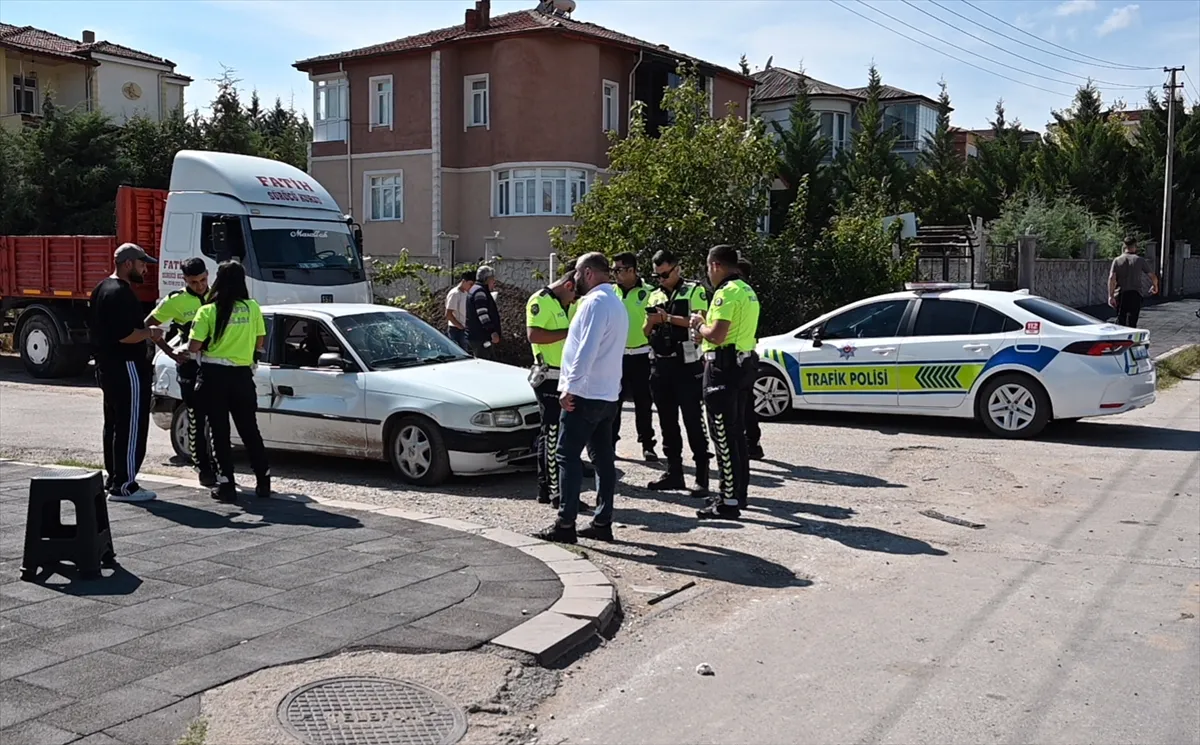 Kırıkkale’de iki otomobil çarpıştı, 4 kişi yaralandı Kırıkkale’de iki otomobil çarpıştı, 4 kişi yaralandı