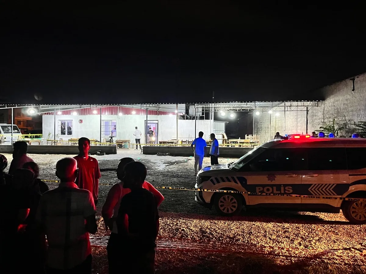 Mersin’de silahla ateş açılan kahvehanedeki 1 kişi öldü, 4 kişi yaralandı