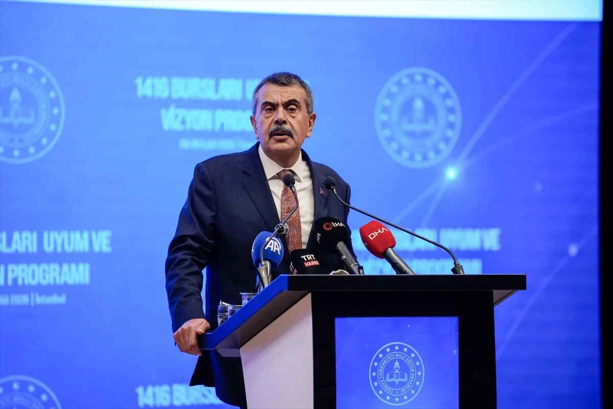 Milli Eğitim Bakanı Tekin, 1416 Bursları Uyum ve Vizyon Programı’nda konuştu Milli Eğitim Bakanı Tekin, 1416 Bursları Uyum ve Vizyon Programı’nda konuştu