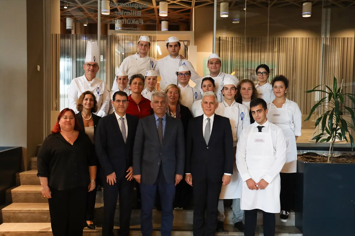 Özyeğin Üniversitesi’nde Dünya Turizm Günü etkinliği düzenlendi Özyeğin Üniversitesi’nde Dünya Turizm Günü etkinliği düzenlendi