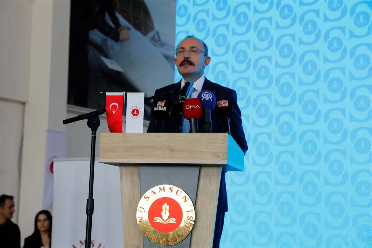 Samsun Üniversitesi akademik yıl açılışında Mehmet Muş’a fahri doktora ünvanı verildi Samsun Üniversitesi akademik yıl açılışında Mehmet Muş’a fahri doktora ünvanı verildi