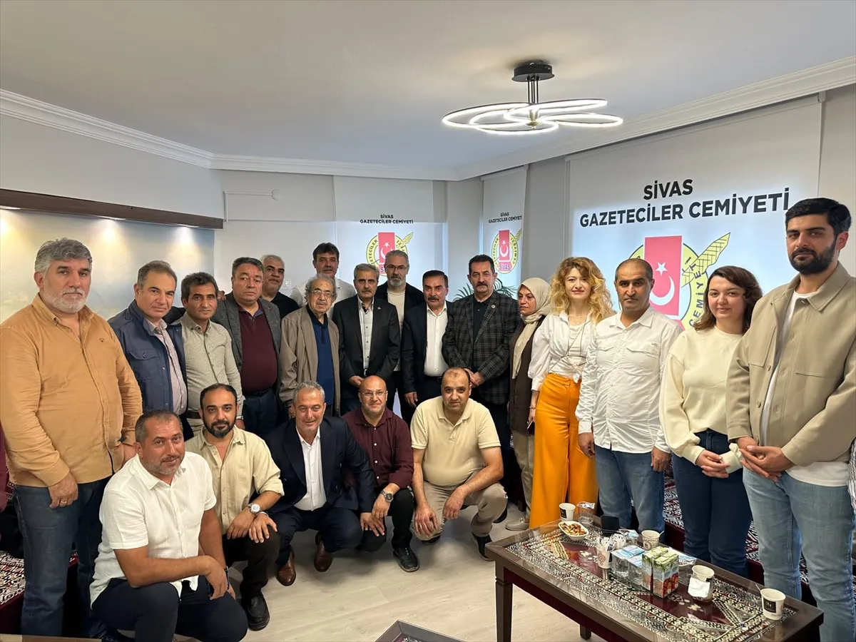 Sivas Gazeteciler Cemiyeti’nde başkanlığa Kemal Doğan seçildi