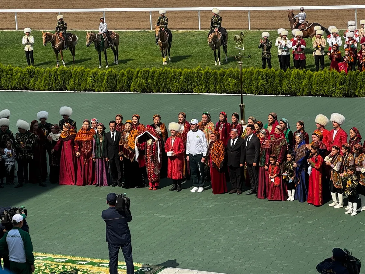 Türk firmasının yenilediği Ahal Teke Atçılık ve Binicilik Kompleksi Türkmenistan’da açıldı
