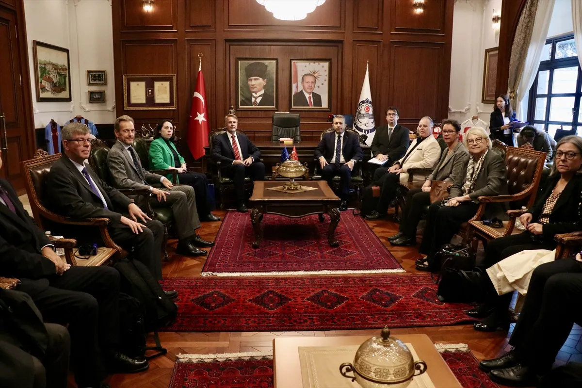 AB Türkiye Delegasyonu Başkanı Büyükelçi Aivo Orav, Trabzon’da konuştu AB Türkiye Delegasyonu Başkanı Büyükelçi Aivo Orav, Trabzon’da konuştu