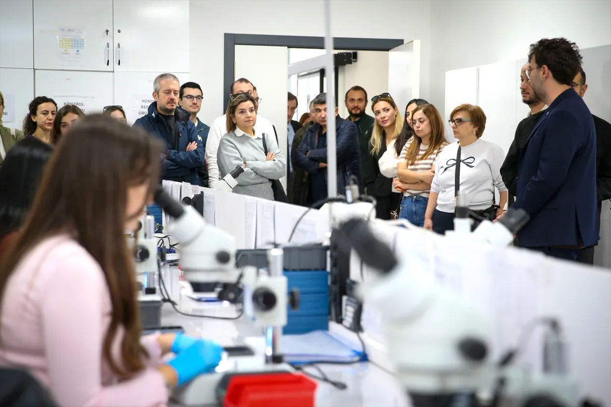 Ağız ve diş sağlığı hekimleri yerli medikal üreticilerle buluştu Ağız ve diş sağlığı hekimleri yerli medikal üreticilerle buluştu