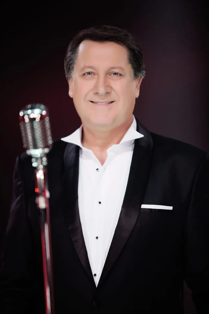 Ahmet Özhan ve İhsan Özer, İstanbul Tarihi Türk Müziği Topluluğu konserinde buluşacak