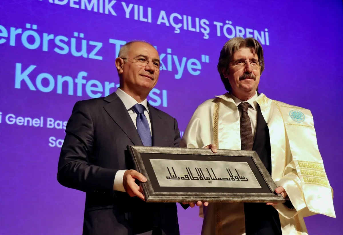 AK Parti Genel Başkanvekili Ala Bursa Uludağ Üniversitesinin akademik yıl açılışında konuştu