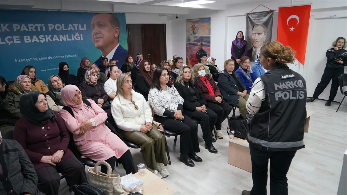 AK Parti Polatlı’da bağımlılıkla mücadele eğitimi verdi AK Parti Polatlı’da bağımlılıkla mücadele eğitimi verdi