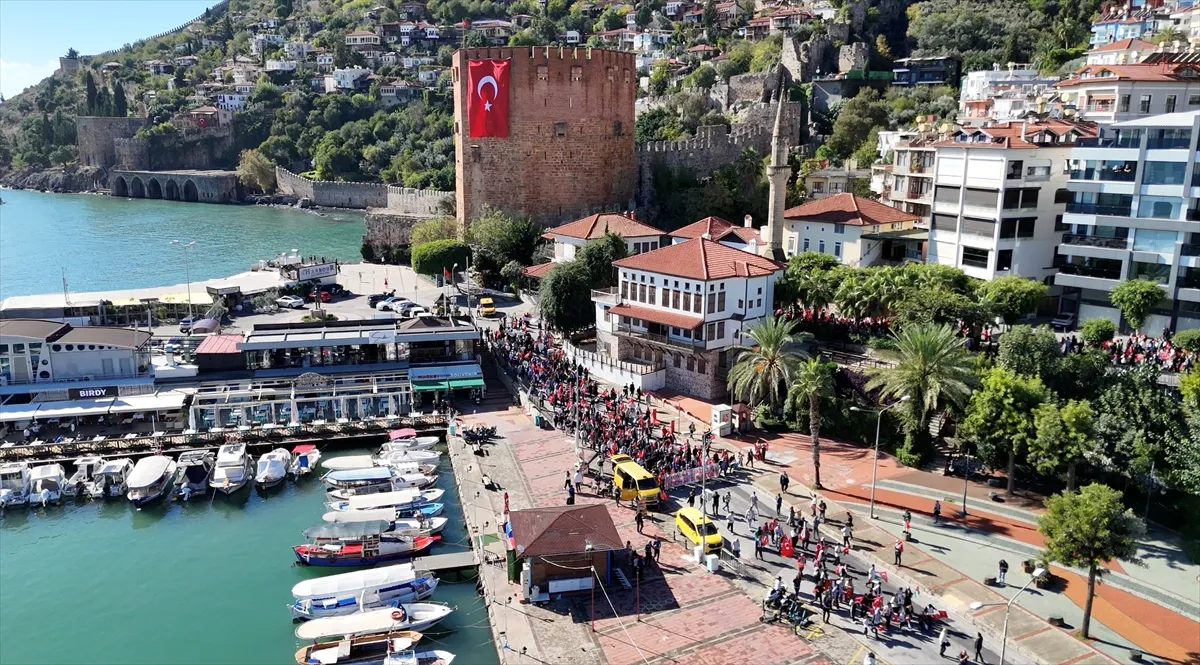 Alanya’da Gazze için Sessiz Çığlık Yürüyüşü düzenlendi Alanya’da Gazze için Sessiz Çığlık Yürüyüşü düzenlendi