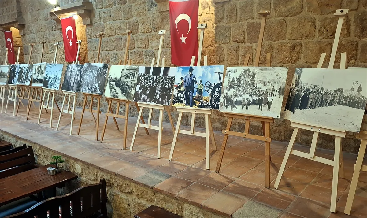 Ankara Beypazarı’nda Cumhuriyet Bayramı fotoğraf sergisi açıldı Ankara Beypazarı’nda Cumhuriyet Bayramı fotoğraf sergisi açıldı