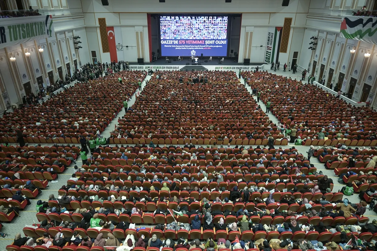 Ankara’da Gazze ve Yetimler İçin Yeniden Diriliş programı düzenlendi Ankara’da Gazze ve Yetimler İçin Yeniden Diriliş programı düzenlendi
