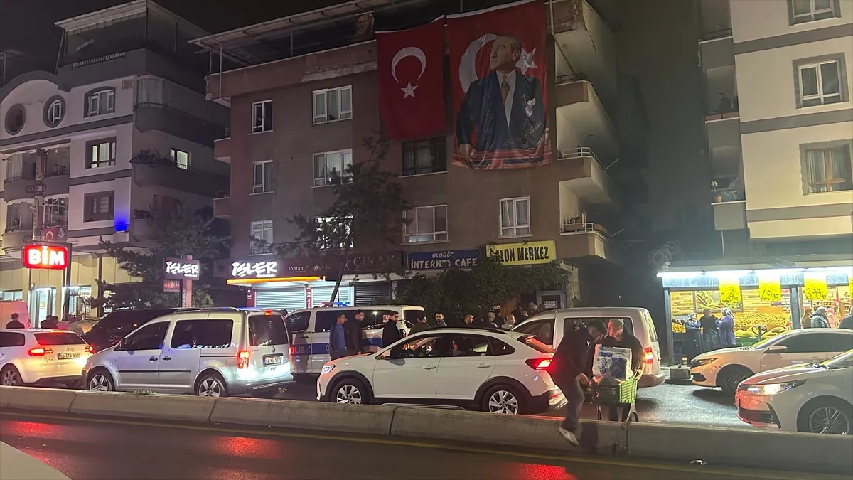 Ankara Mamak’ta bir kişi kızını ve erkek arkadaşını öldürdü Ankara Mamak’ta bir kişi kızını ve erkek arkadaşını öldürdü