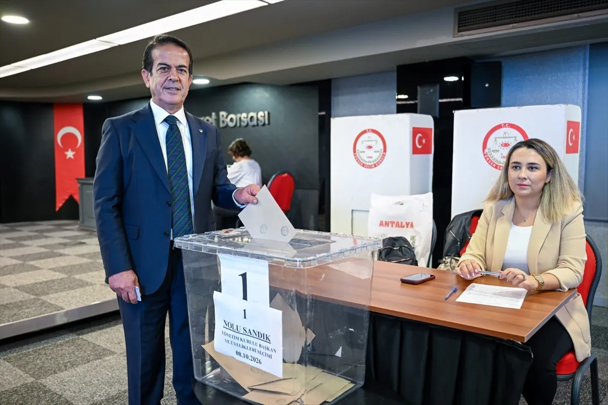 Antalya Ticaret Borsası Başkanlığına Çandır yeniden seçildi Antalya Ticaret Borsası Başkanlığına Çandır yeniden seçildi