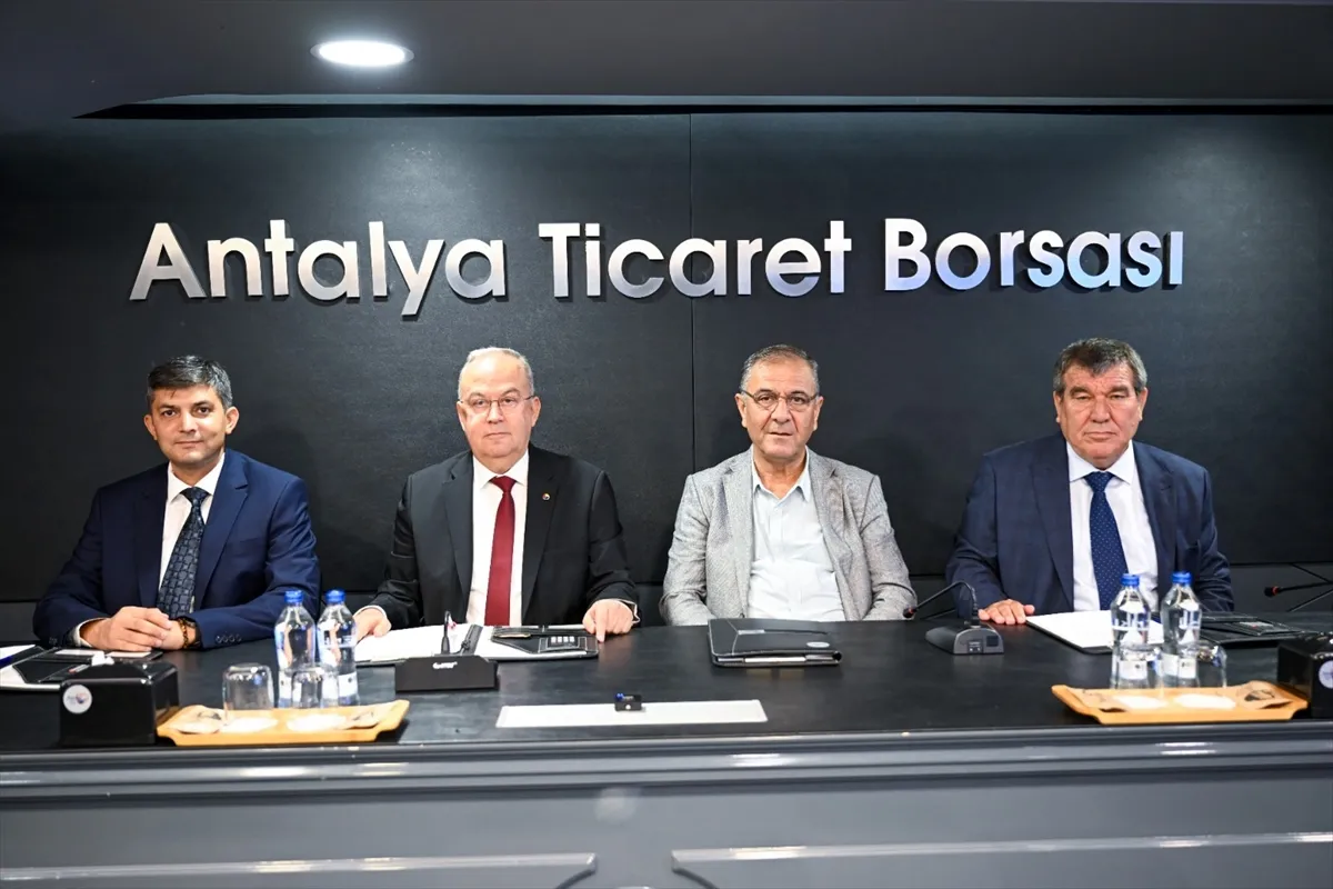Antalya Ticaret Borsası’nda Meclis Başkanlığına Ekinci seçildi Antalya Ticaret Borsası’nda Meclis Başkanlığına Ekinci seçildi