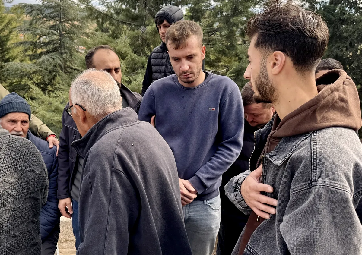 Babasının göçükte kaldığını kurtarma çalışmasında öğrendi Babasının göçükte kaldığını kurtarma çalışmasında öğrendi
