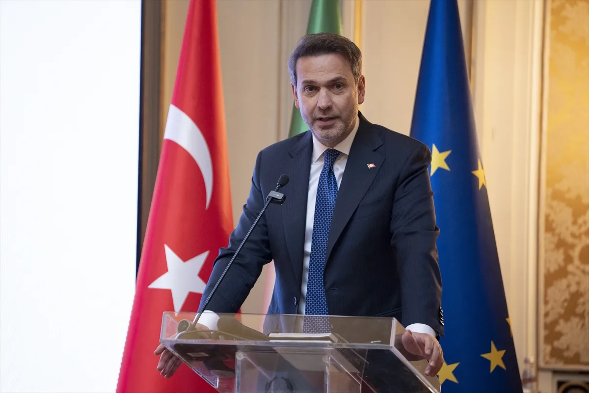 Bakan Bayraktar’dan Eni ile petrol işbirliği mesajı