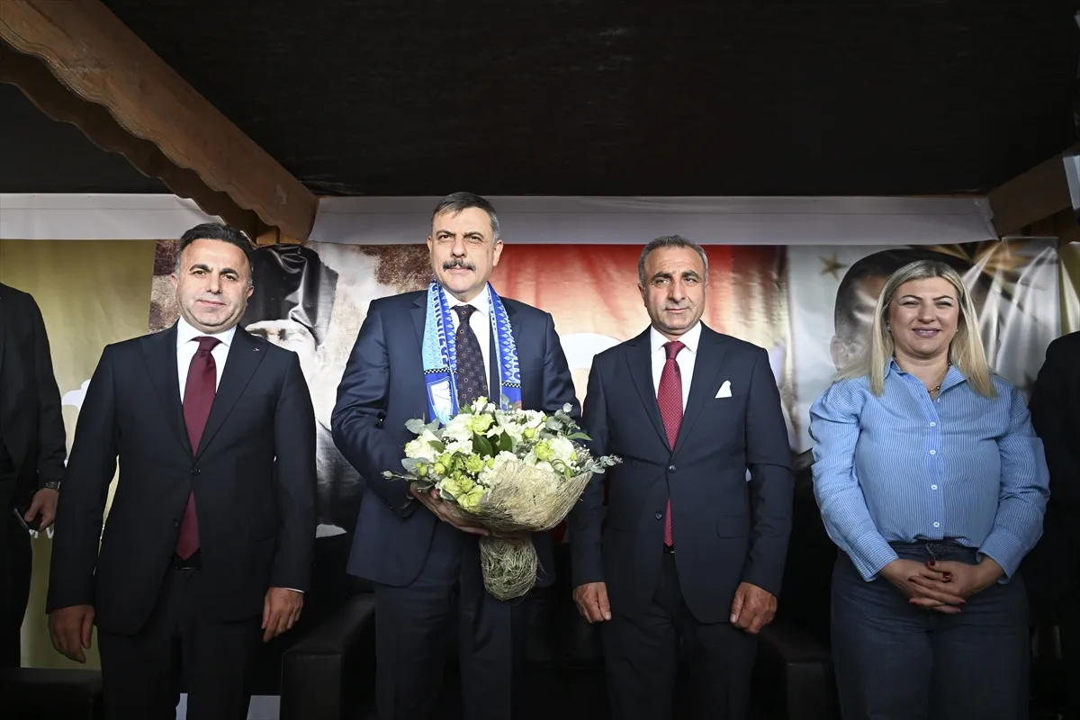 Bakan Çiftçi 12. Ankara Erzurum Tanıtım Günleri etkinlik alanını ziyaret etti