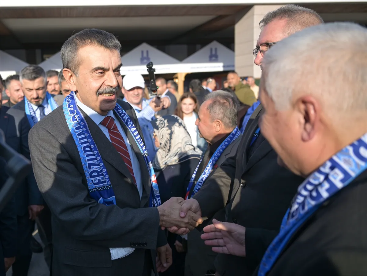 Bakan Tekin, 12. Ankara Erzurum Tanıtım Günleri programına katıldı