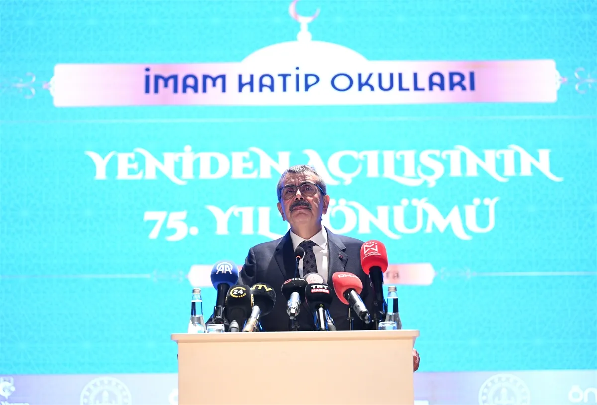 Bakan Tekin, İmam Hatip Okullarının Yeniden Açılışının 75. Yıl Dönümü programında konuştu