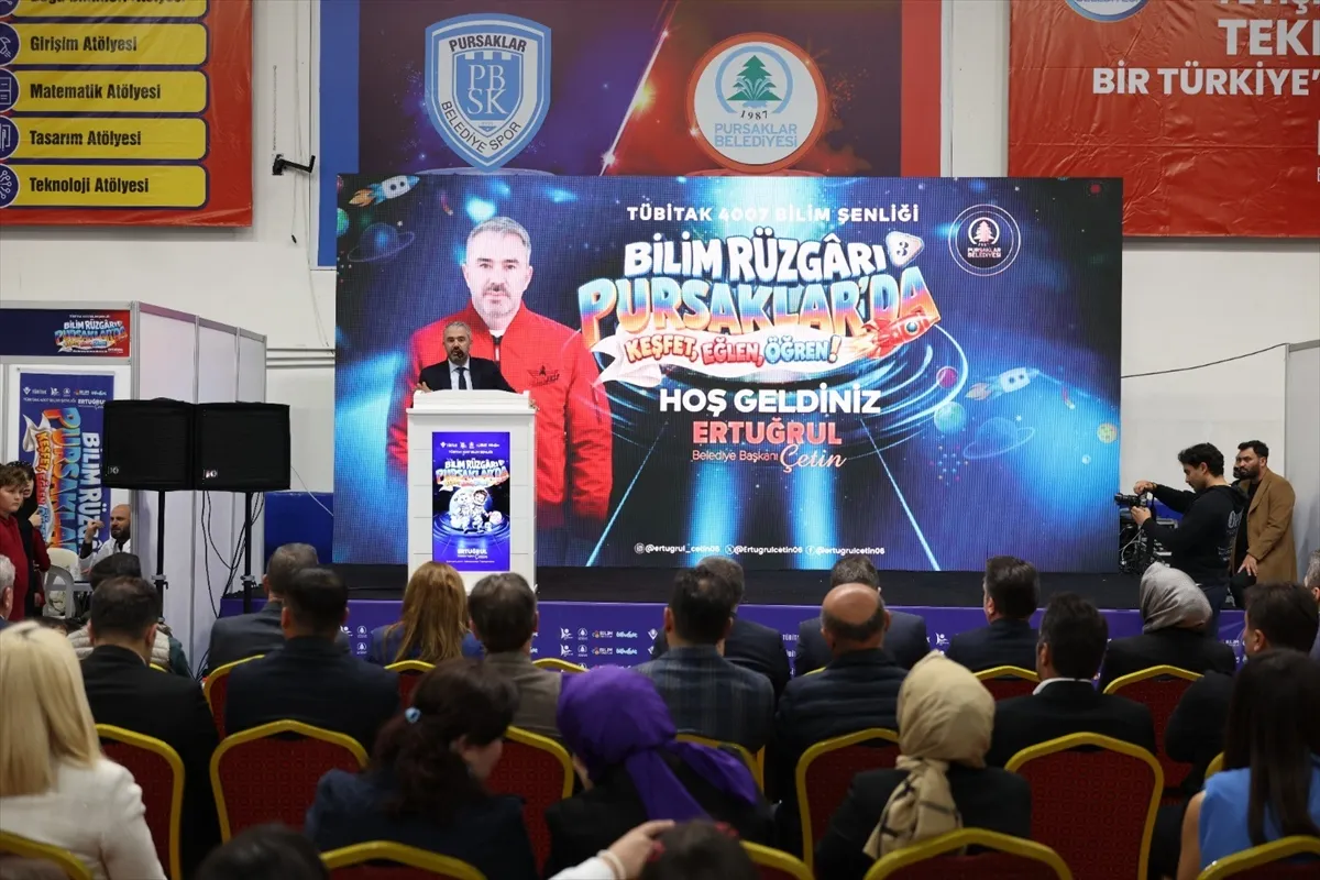 Başkentte Pursaklar Bilim Şenliği düzenlendi Başkentte Pursaklar Bilim Şenliği düzenlendi