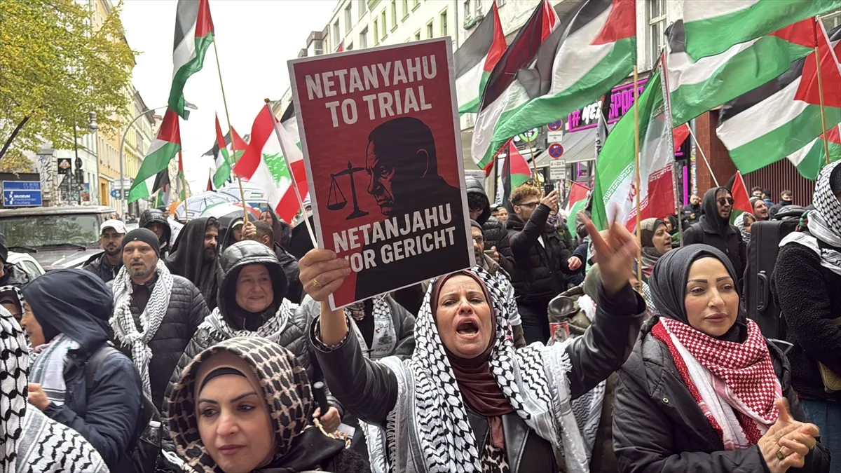 Berlin’de Filistin’e destek gösterisi düzenlendi