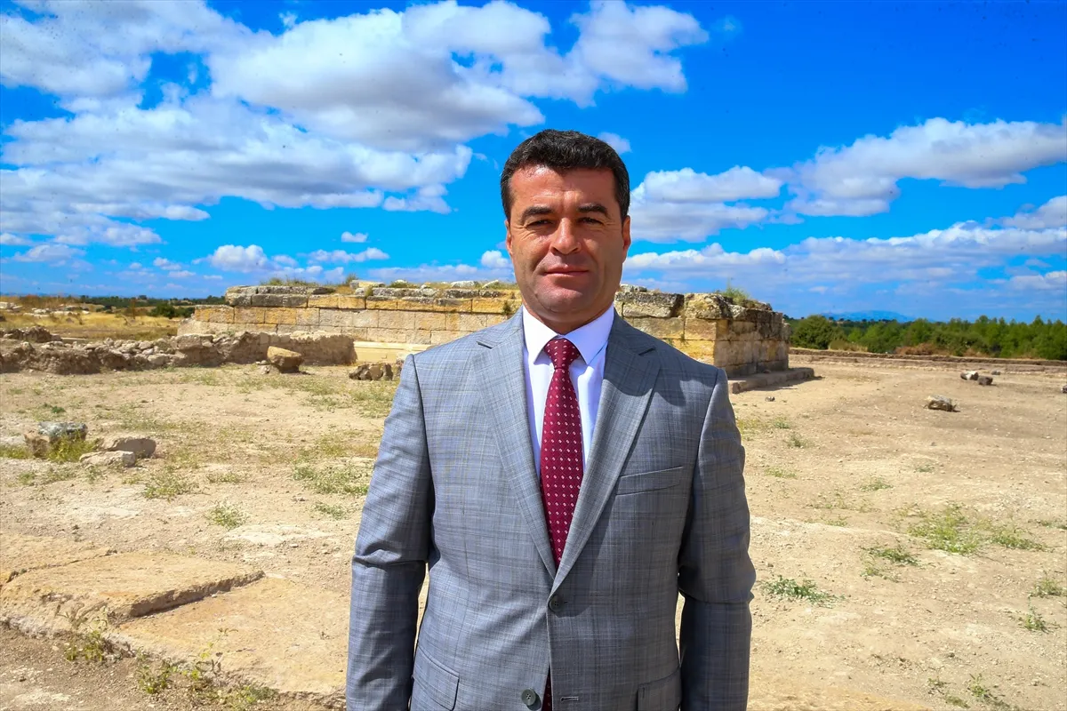 Blaundos’ta Kuzey Tapınağı’nı çevreleyen duvarın kalıntılarına ulaşıldı