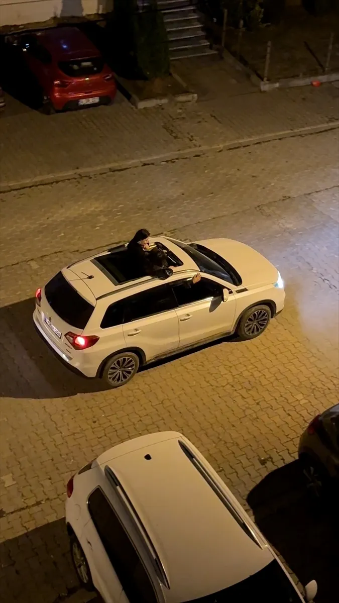 Bolu’da trafiği tehlikeye düşüren alkollü sürücüye 30 bin lira ceza kesildi Bolu’da trafiği tehlikeye düşüren alkollü sürücüye 30 bin lira ceza kesildi