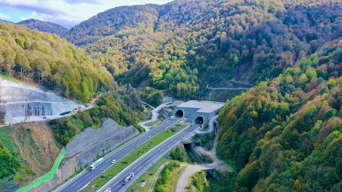 Bolu sonbahar renklerine büründü Bolu sonbahar renklerine büründü