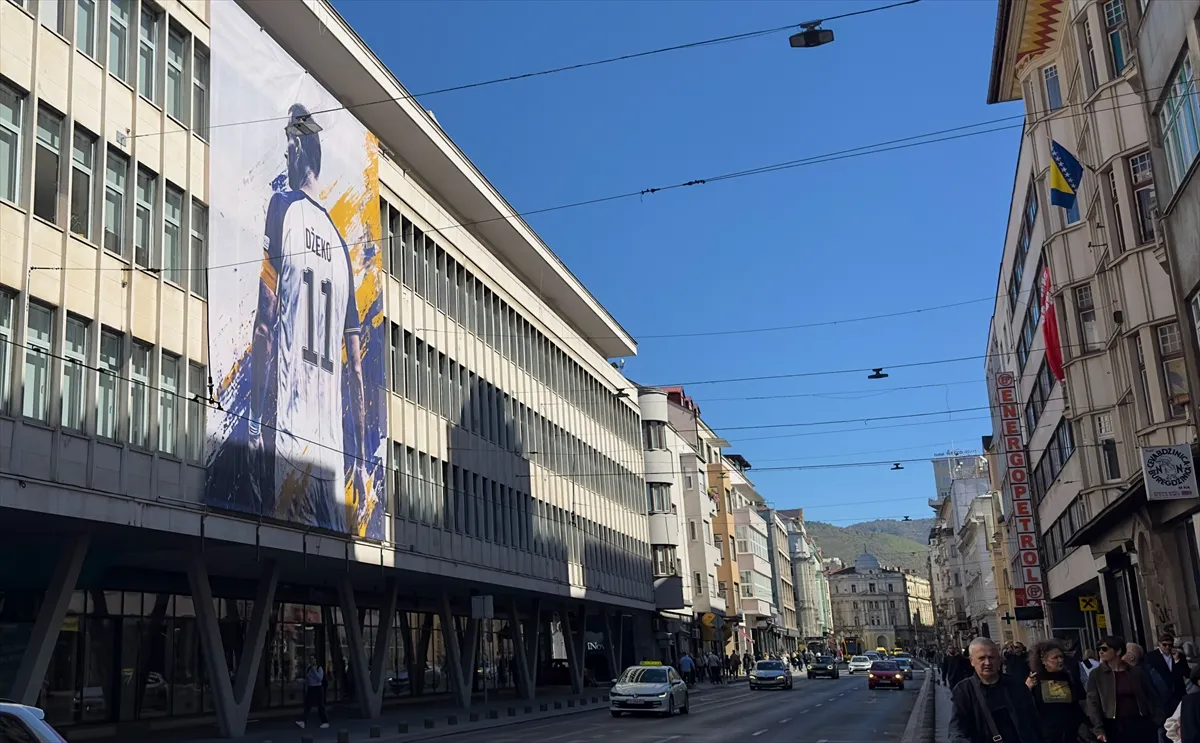 Bosna Hersekli futbolcu Edin Dzeko milli takıma veda ediyor Bosna Hersekli futbolcu Edin Dzeko milli takıma veda ediyor