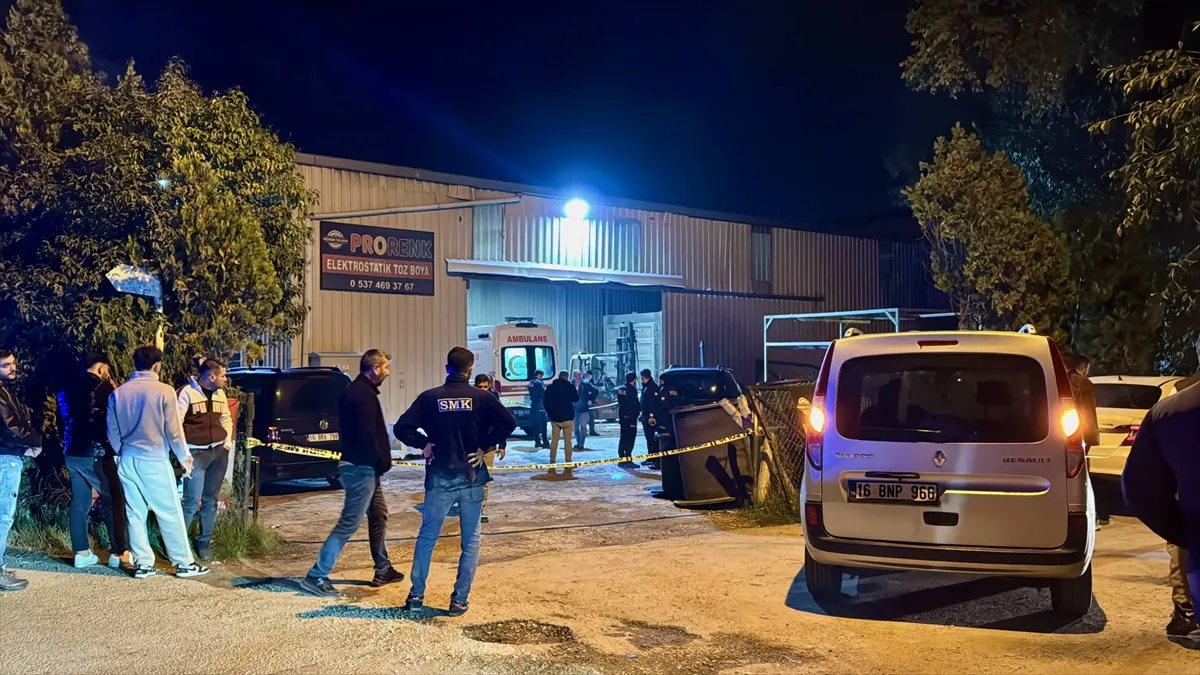 Bursa’da forkliftten düşen demir parçalarının altında kalan kişi öldü