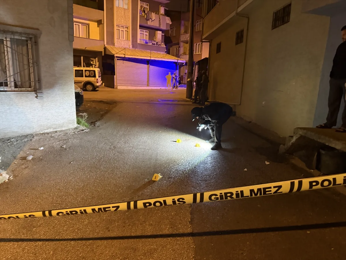 Bursa’da silahlı kavgada 1 kişi yaralandı Bursa’da silahlı kavgada 1 kişi yaralandı