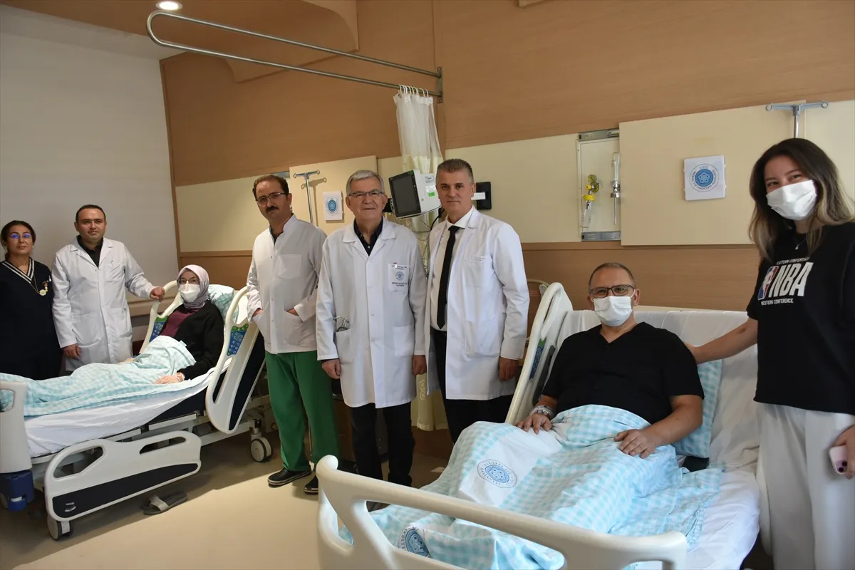 Çapraz böbrek nakliyle kardeş aile oldular