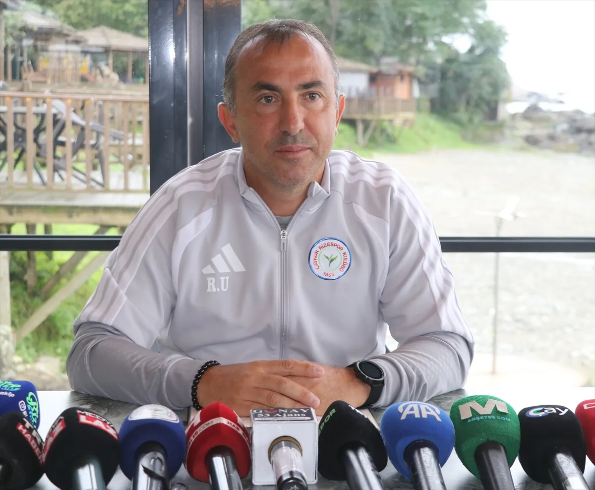 Çaykur Rizespor Teknik Direktörü Uçar, Fenerbahçe maçı öncesi değerlendirmede bulundu Çaykur Rizespor Teknik Direktörü Uçar, Fenerbahçe maçı öncesi değerlendirmede bulundu