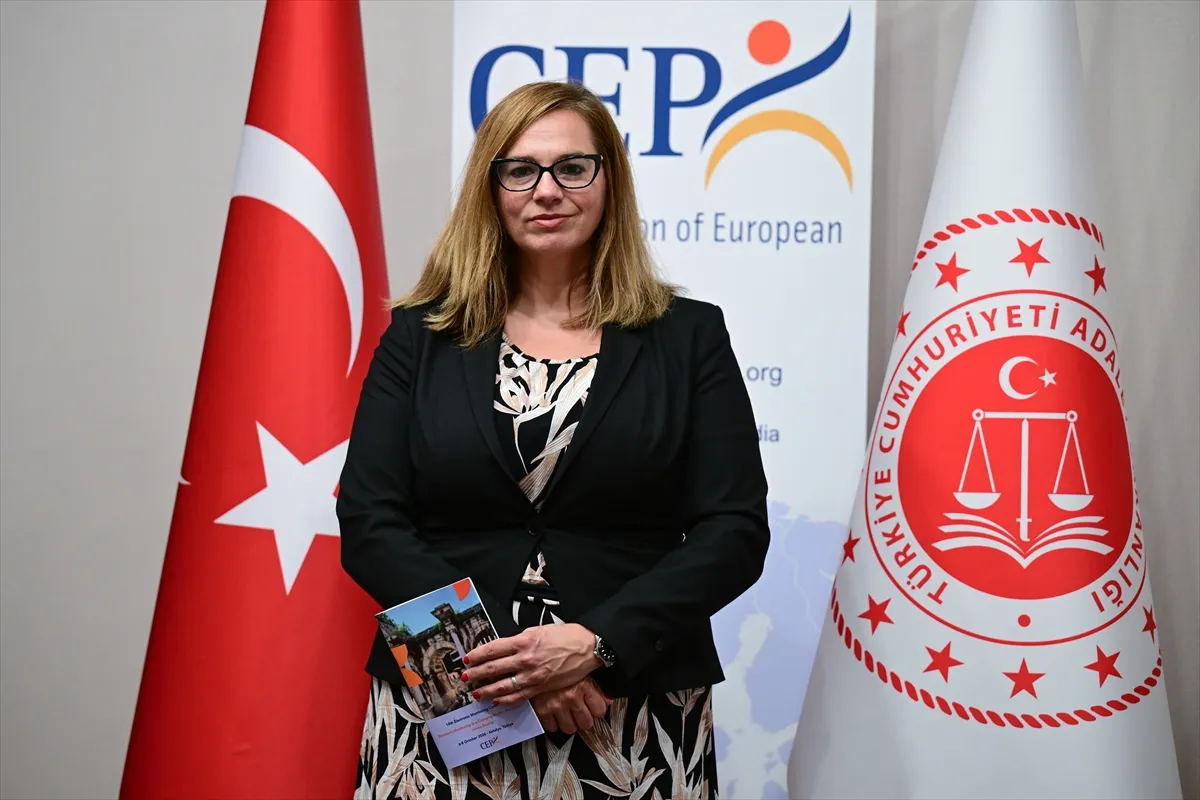 CEP Genel Sekreteri Kamenjarin, denetimli serbestlik çalışmalarında insan unsurunun önemini vurguladı CEP Genel Sekreteri Kamenjarin, denetimli serbestlik çalışmalarında insan unsurunun önemini vurguladı