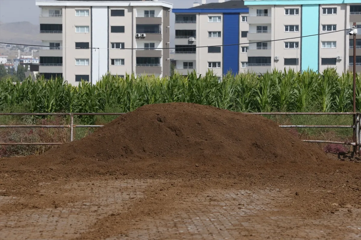 Çevresel düzenleme besi işletmelerinde hijyen ve gübre yönetimini kolaylaştırıyor