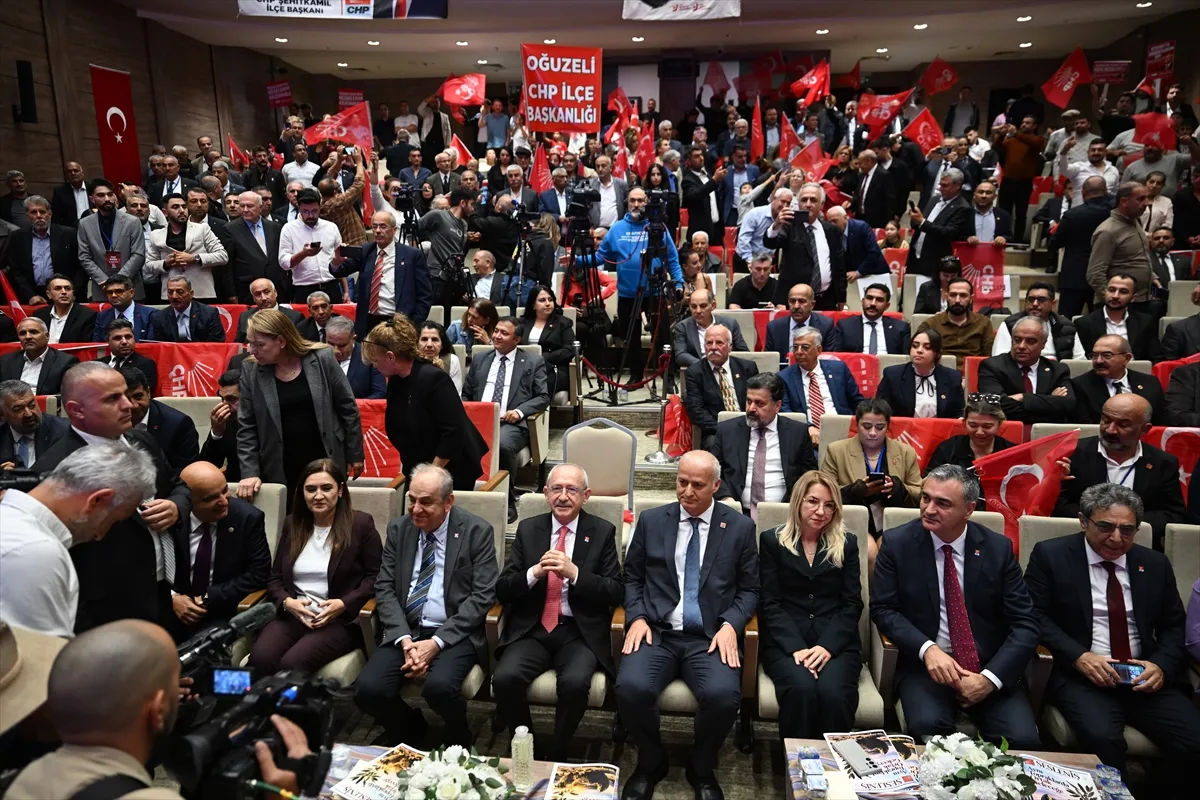 CHP Genel Başkanı Kılıçdaroğlu, Gaziantep’te Milli Bilinç, Güçlü Türkiye programında konuştu CHP Genel Başkanı Kılıçdaroğlu, Gaziantep’te Milli Bilinç, Güçlü Türkiye programında konuştu