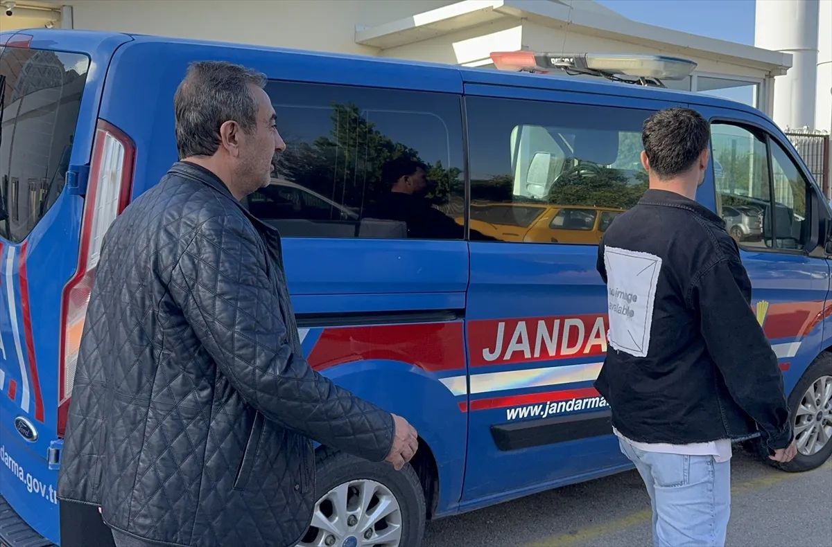Çukurova Belediyesindeki usulsüzlüklere yönelik operasyonda 44 kişi gözaltında Çukurova Belediyesindeki usulsüzlüklere yönelik operasyonda 44 kişi gözaltında