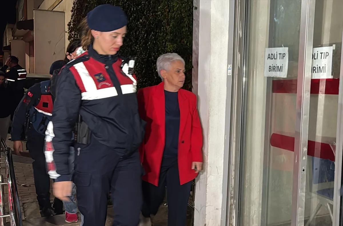Çukurova Belediyesine yönelik operasyonda gözaltına alınan 49 şüpheliden 34’ü tutuklandı Çukurova Belediyesine yönelik operasyonda gözaltına alınan 49 şüpheliden 34’ü tutuklandı