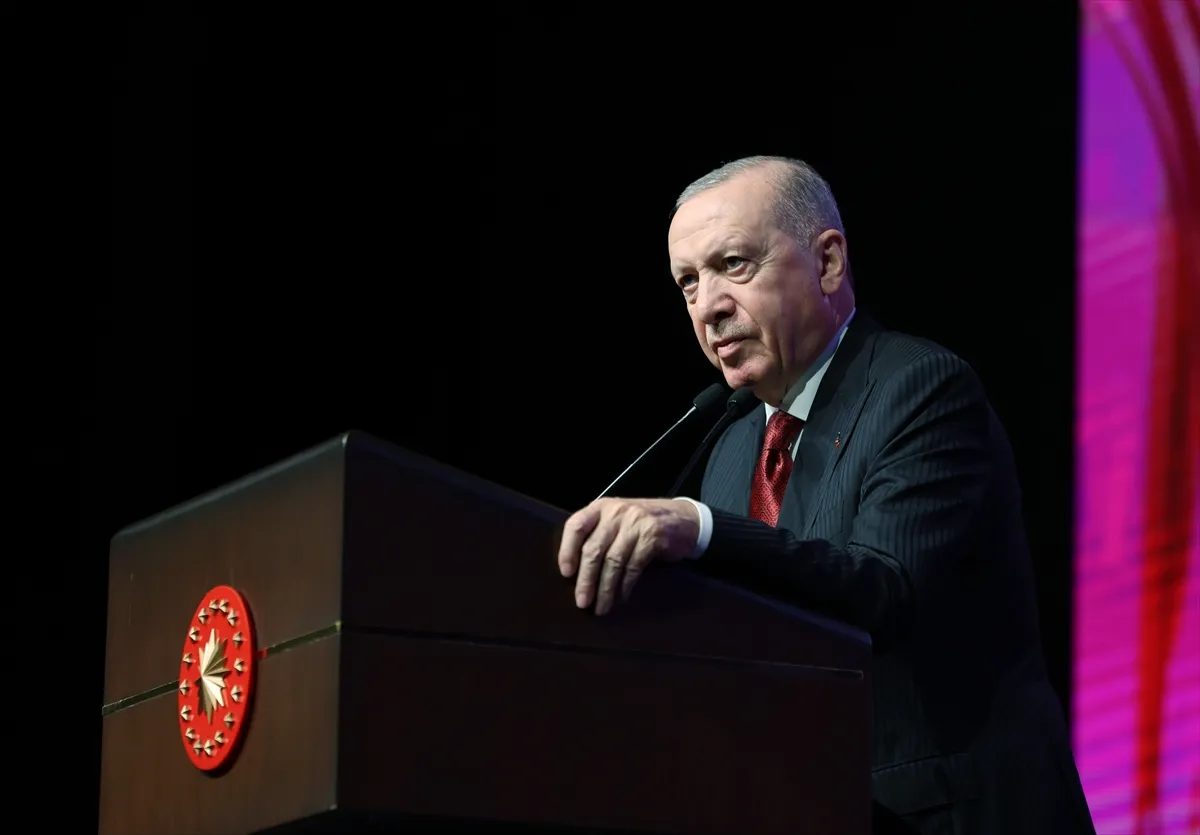 Cumhurbaşkanı Erdoğan, Türkiye Maarif Vakfı 10. Yıl Programı’nda konuştu: (1)
