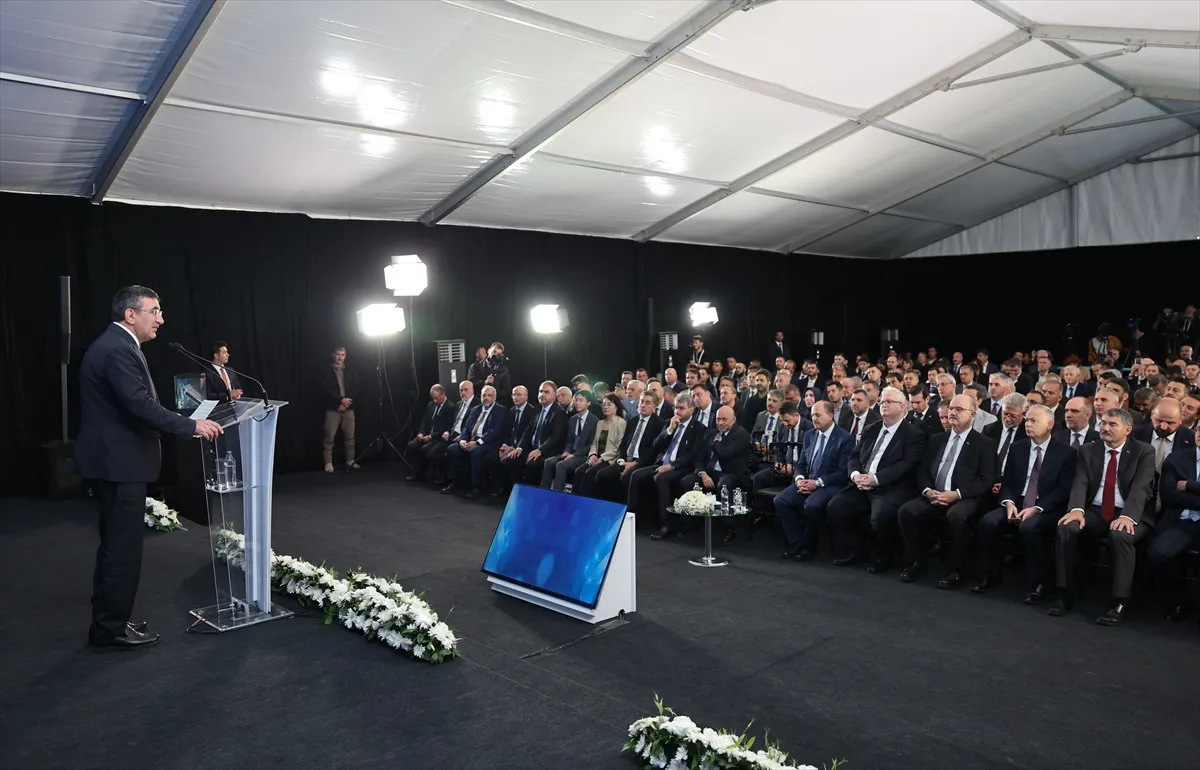 Cumhurbaşkanı Yardımcısı Yılmaz, DESU Medikal Üretim Tesisi Açılış Töreni’nde konuştu